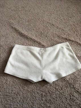 Discovery Cream Cozy Lounge Shorts